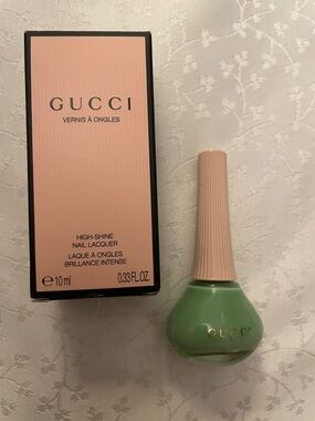 New Gucci Vernis A Ongles nail polish #719